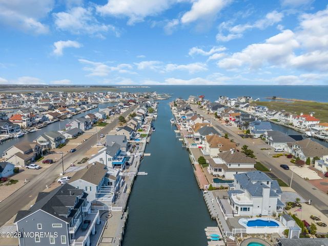 808 Ensign Drive, Forked River, NJ 08731