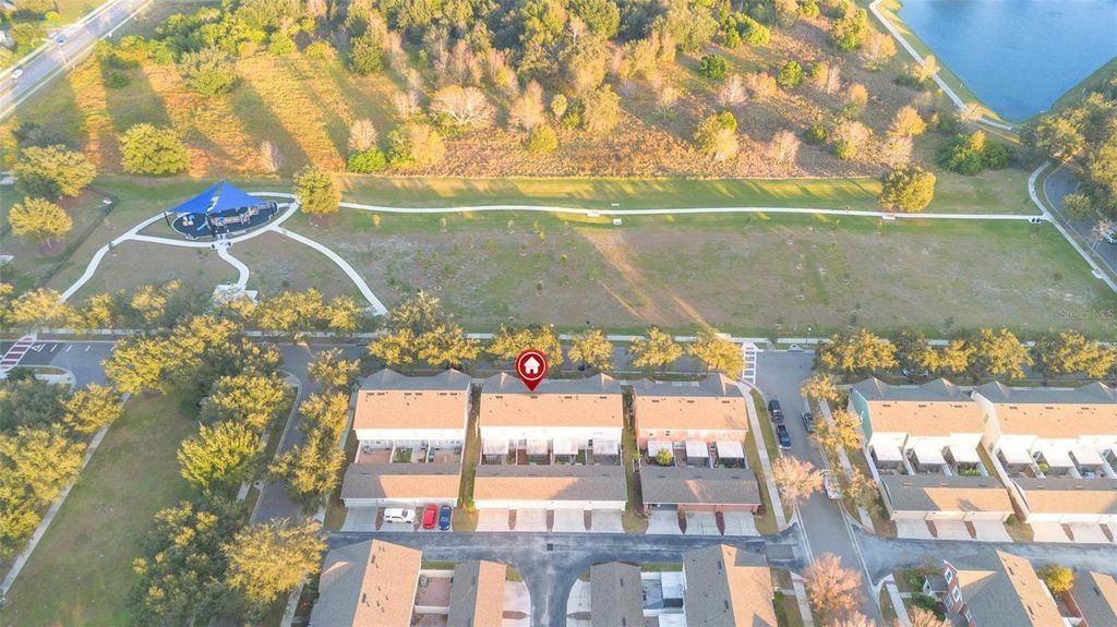 Image 30 of property listing at 7418 BENTONSHIRE AVENUE, Windermere, FL 34786