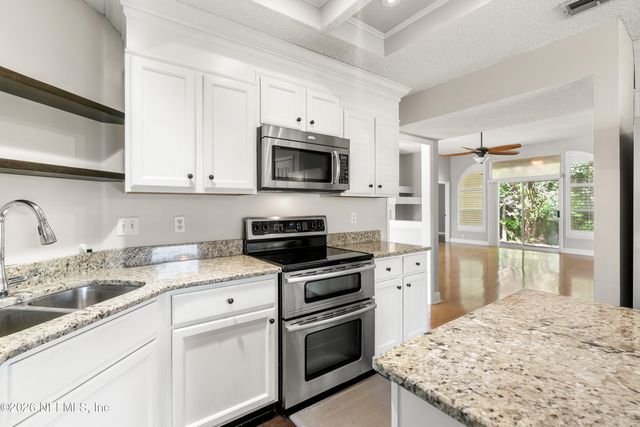 12944 SUMMERWIND Lane, Jacksonville, FL 32224