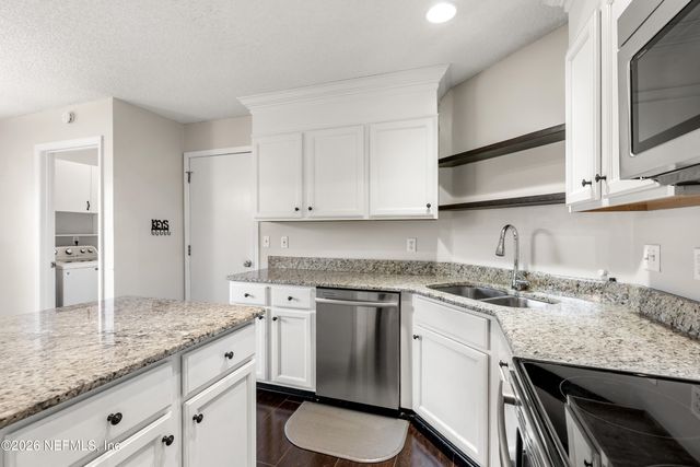 12944 SUMMERWIND Lane, Jacksonville, FL 32224
