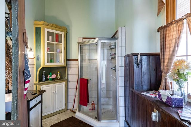 1192 FRITZTOWN RD, Reinholds, PA 17569