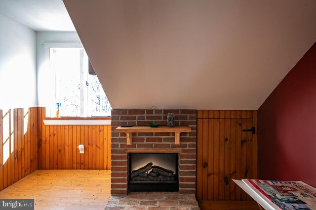 1192 FRITZTOWN RD, Reinholds, PA 17569