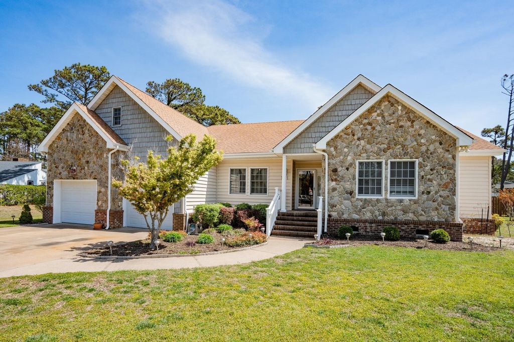 Image 1 of property listing at 201 W Bridge Lane Lot 28, Nags Head, NC 27959