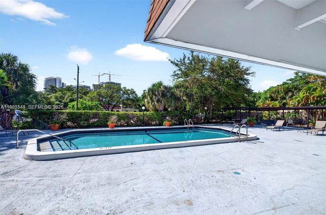 16950 W Dixie Hwy A-529 A-529, North Miami Beach, FL 33160