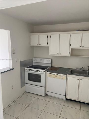 16950 W Dixie Hwy A-529 A-529, North Miami Beach, FL 33160