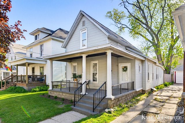 1526 Coit Avenue, Grand Rapids, MI 49505