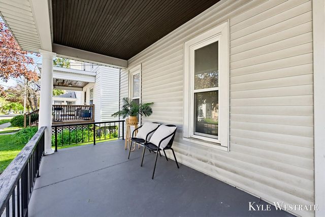1526 Coit Avenue, Grand Rapids, MI 49505