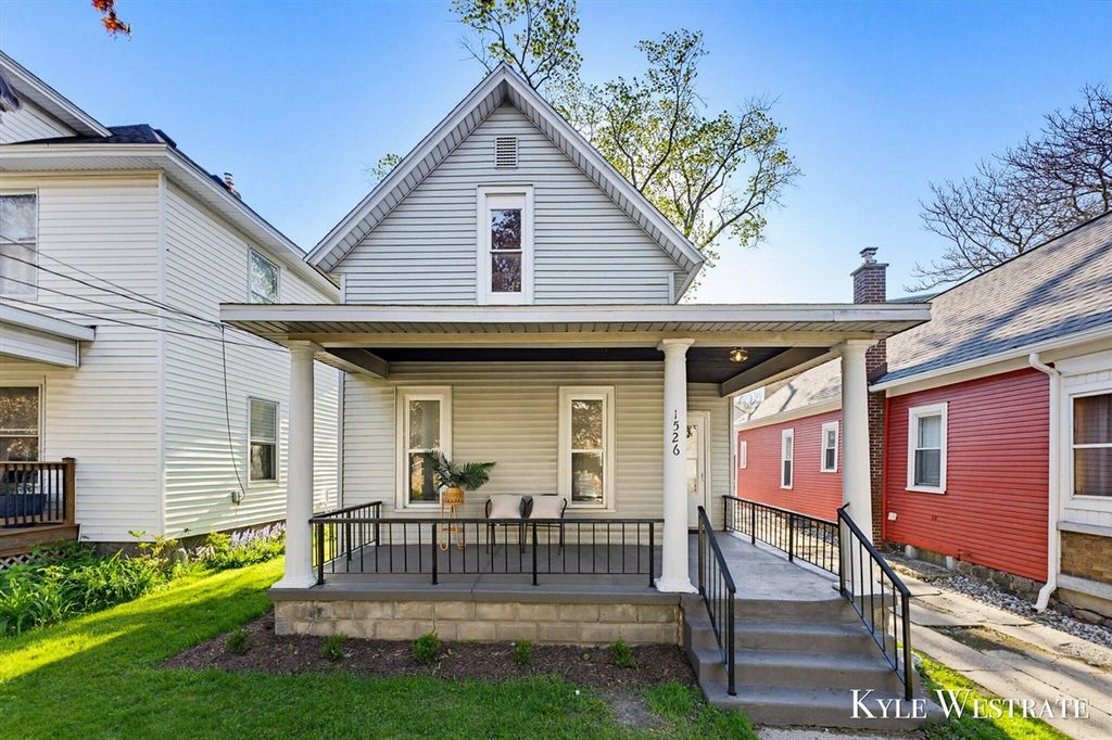 1526 Coit Avenue, Grand Rapids, MI 49505