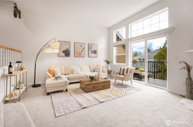 1947 NE Killian Lane, Issaquah, WA 98029