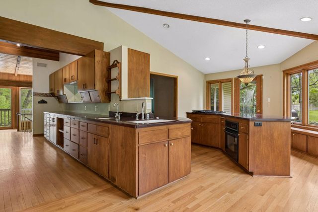 5217 Windsor Avenue, Edina, MN 55436