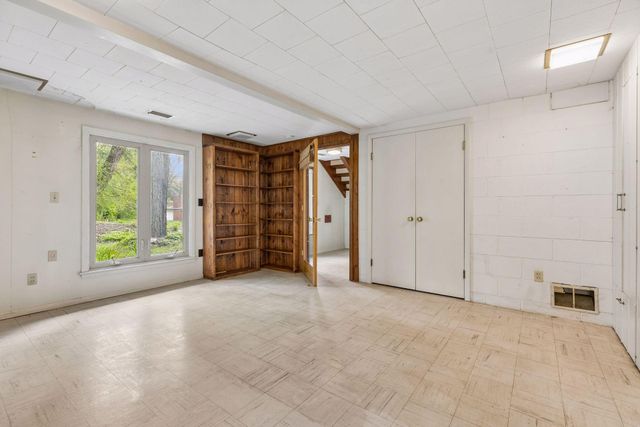 5217 Windsor Avenue, Edina, MN 55436
