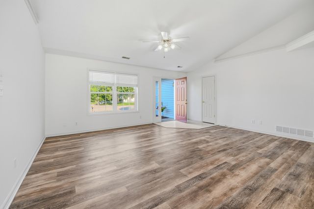 3904 DERBY RIDGE DR, Columbia, MO 65202