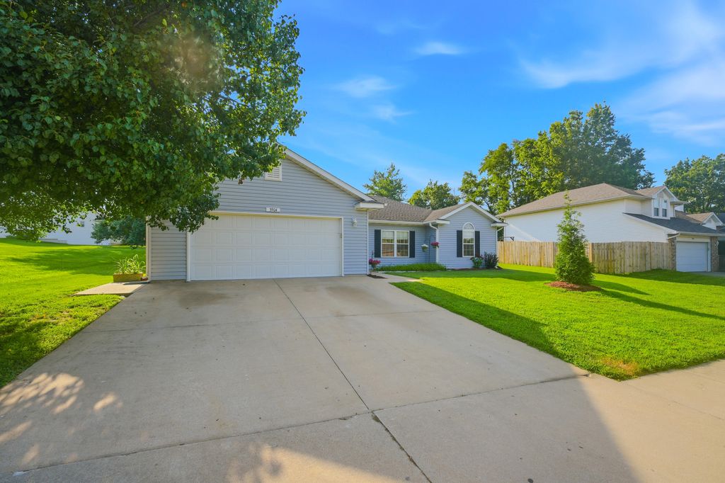 3904 DERBY RIDGE DR, Columbia, MO 65202
