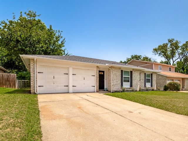 1405 Rambler Road, Arlington, TX 76014