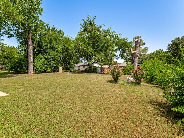 1405 Rambler Road, Arlington, TX 76014