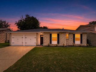 1405 Rambler Road, Arlington, TX 76014