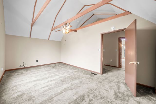 369 Holiday Acres Dr, Springville, TN 38256