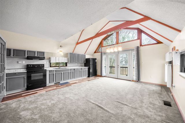 369 Holiday Acres Dr, Springville, TN 38256