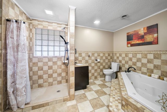 369 Holiday Acres Dr, Springville, TN 38256