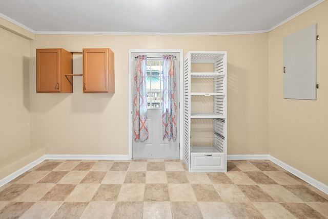 369 Holiday Acres Dr, Springville, TN 38256