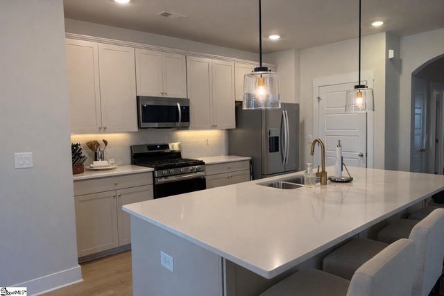 136 Laurel Oak Drive, Anderson, SC 29621