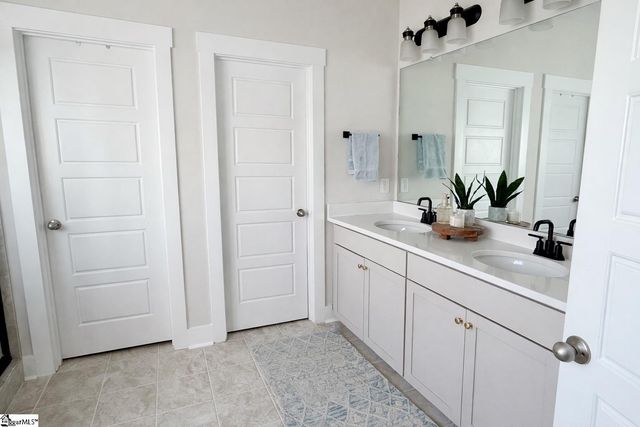 136 Laurel Oak Drive, Anderson, SC 29621