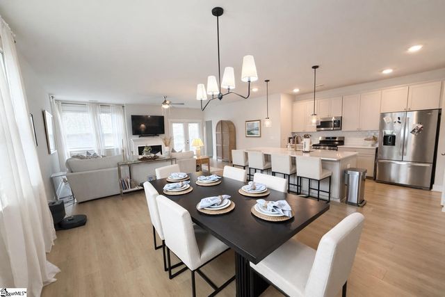 136 Laurel Oak Drive, Anderson, SC 29621