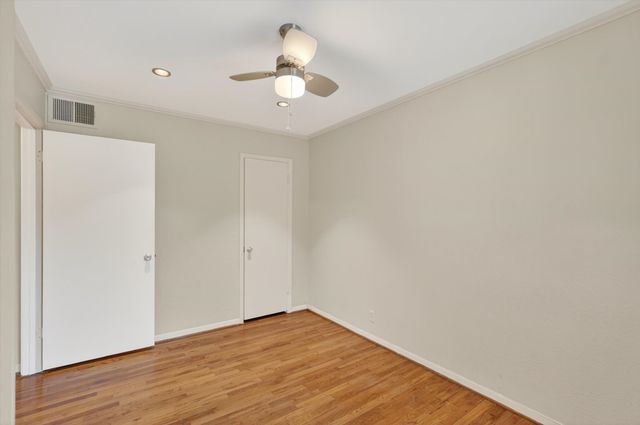 4926 Lahoma Street, Dallas, TX 75235