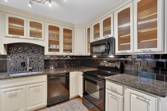 4926 Lahoma Street, Dallas, TX 75235