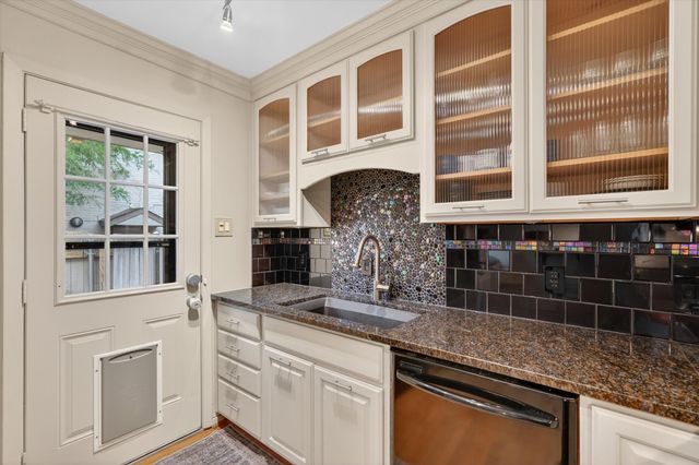 4926 Lahoma Street, Dallas, TX 75235