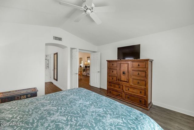 18414 N 46th Way, Phoenix, AZ 85032