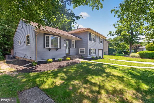 103 KENWOOD DR, Cherry Hill, NJ 08034