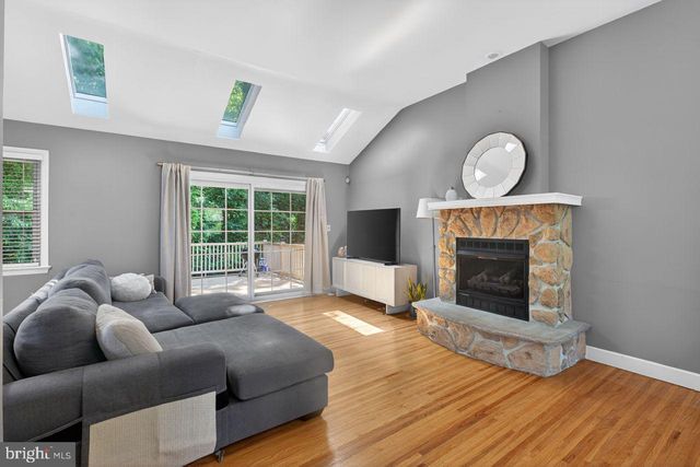 103 KENWOOD DR, Cherry Hill, NJ 08034