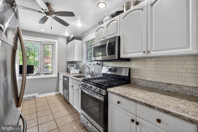 103 KENWOOD DR, Cherry Hill, NJ 08034