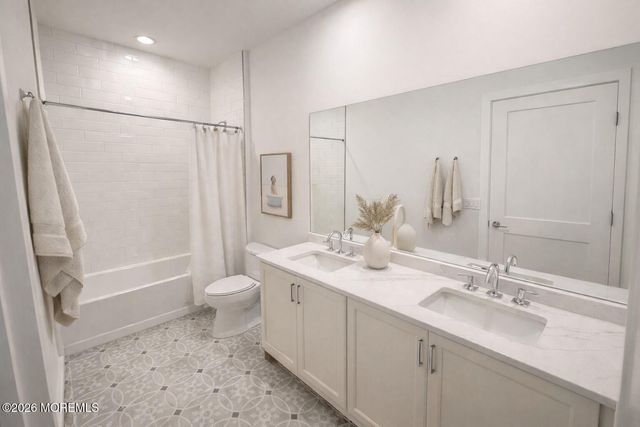 2 Valiant Court, Middletown, NJ 07748