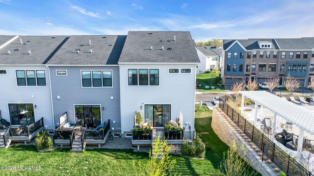 2 Valiant Court, Middletown, NJ 07748