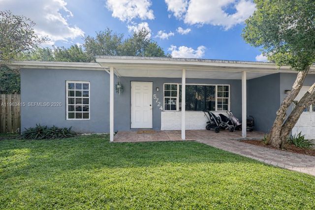 5724 Mckinley St, Hollywood, FL 33021