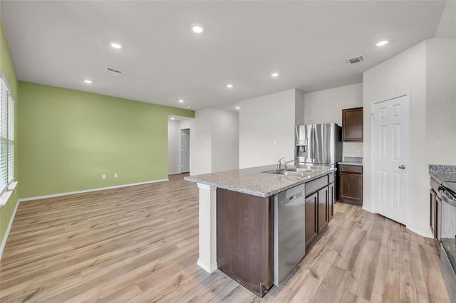 144 Willers RD, Jarrell, TX 76537