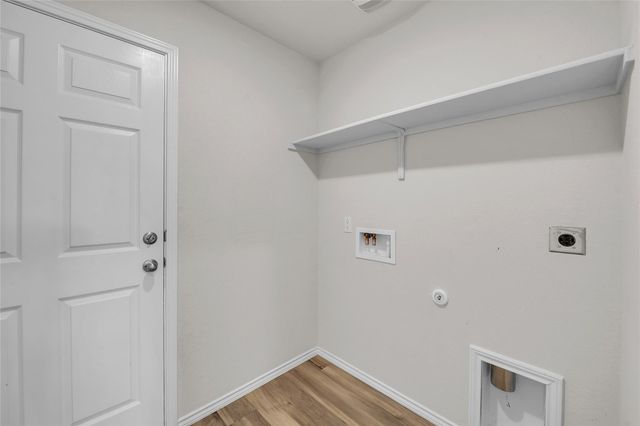 144 Willers RD, Jarrell, TX 76537