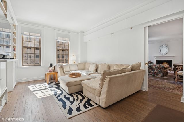 232 E Walton Place 4E, Chicago, IL 60611