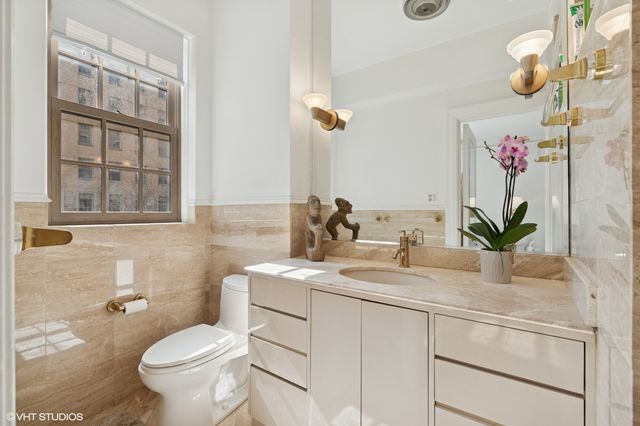 232 E Walton Place 4E, Chicago, IL 60611