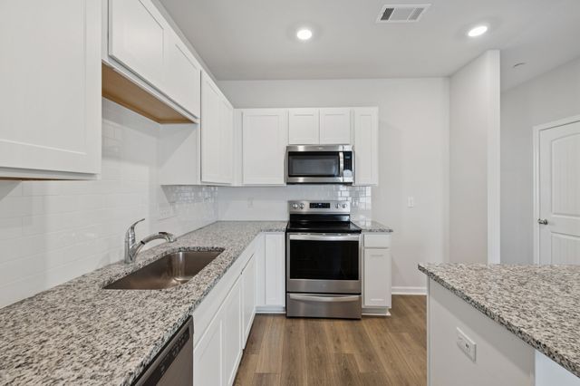 115 Grayson Cir, Chapel Hill, TN 37034