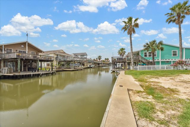 16507 Jamaica Cove Road, Jamaica Beach, TX 77554
