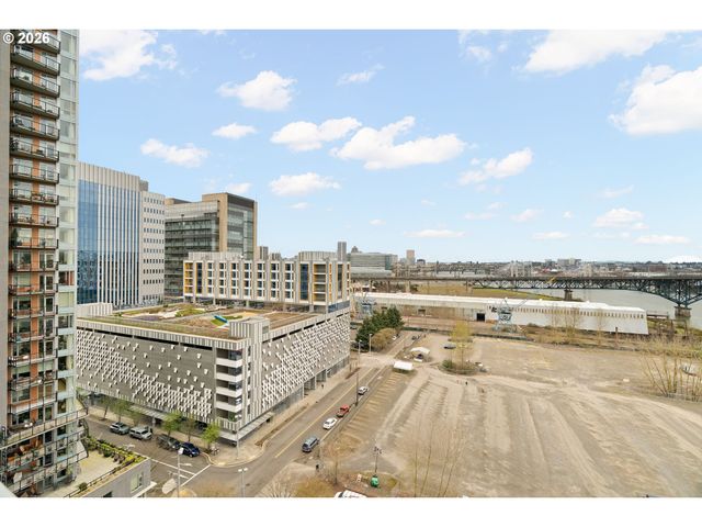 3570 S RIVER Pkwy 1305, Portland, OR 97239