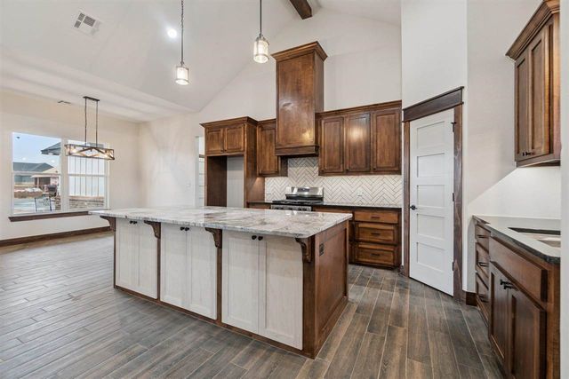 12201 Bighorn Ln, Elgin, OK 73538