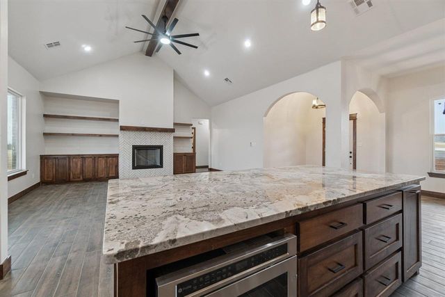 12201 Bighorn Ln, Elgin, OK 73538