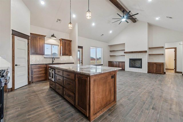 12201 Bighorn Ln, Elgin, OK 73538