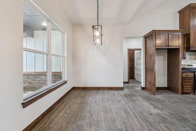 12201 Bighorn Ln, Elgin, OK 73538