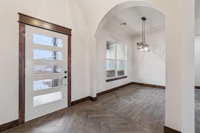 12201 Bighorn Ln, Elgin, OK 73538