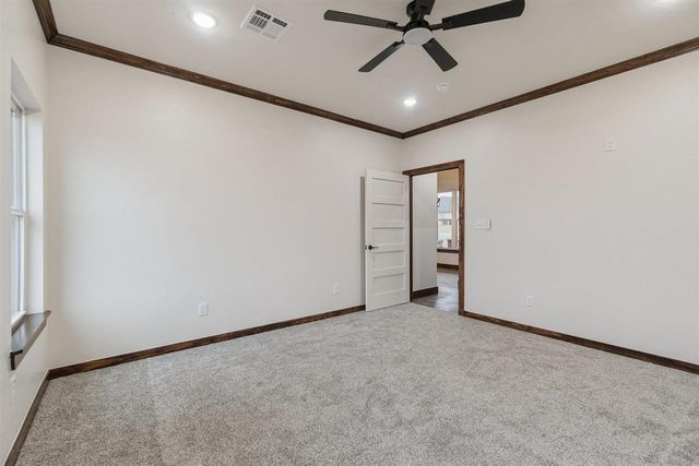 12201 Bighorn Ln, Elgin, OK 73538